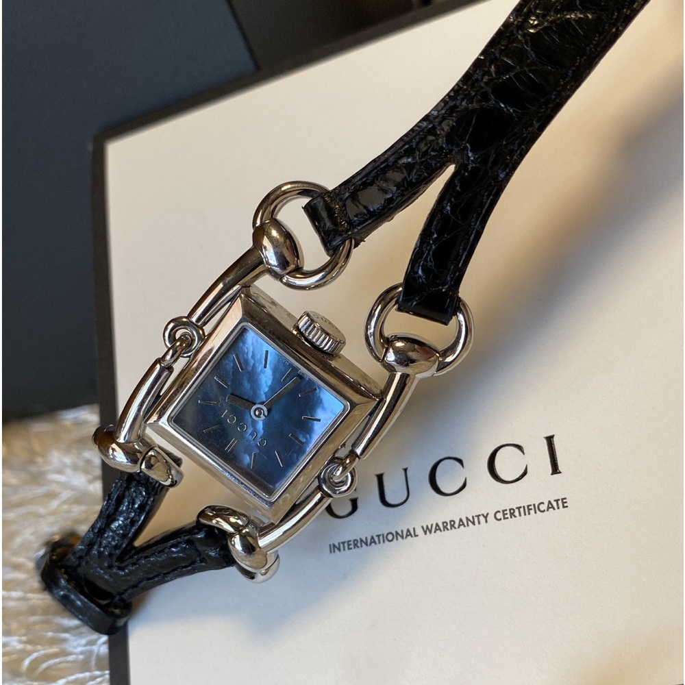 AUTHENTIC GUCCI SIGNORIA BLUE MOTHER OF PEARL WATCH